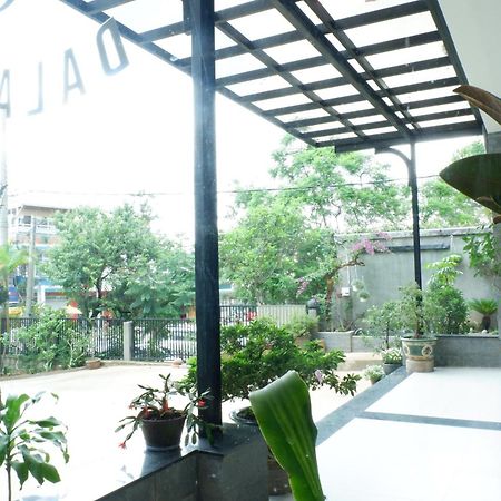 Minh Chi Hotel Dalat Exterior foto